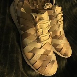 Nike Juvenate Woven Prm